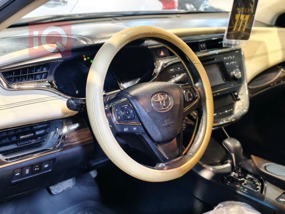 تويوتا أفالون